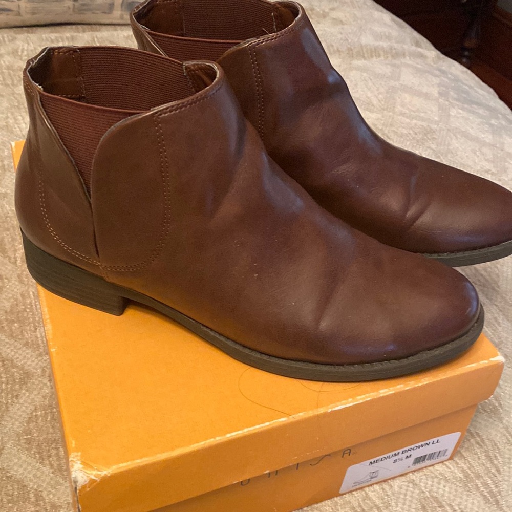 Ankle boot by UNISA BROWN